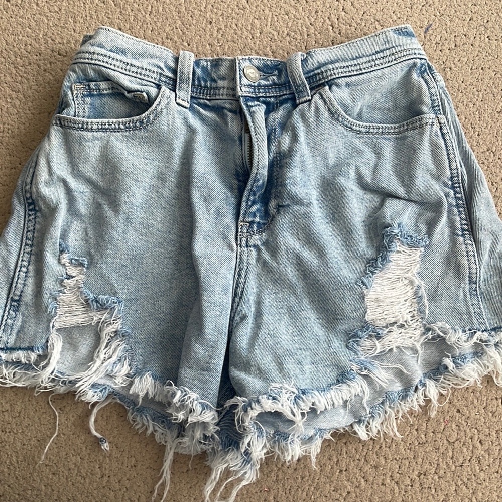Hollister size 3 Jean shorts